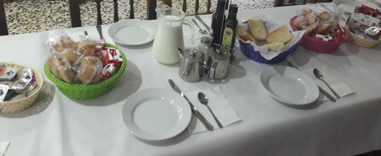 Banos Del Sagrario Hotell San Pablo de los Montes Eksteriør bilde